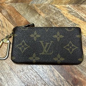 LOUIS VUITTON Key Cles monogram coin case